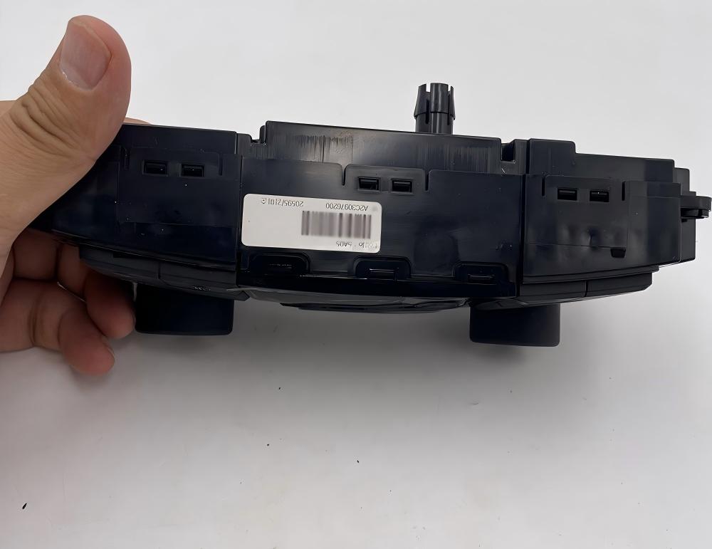 o1cn017c62ol1e8eza8krit !!2206978800307 0 cib